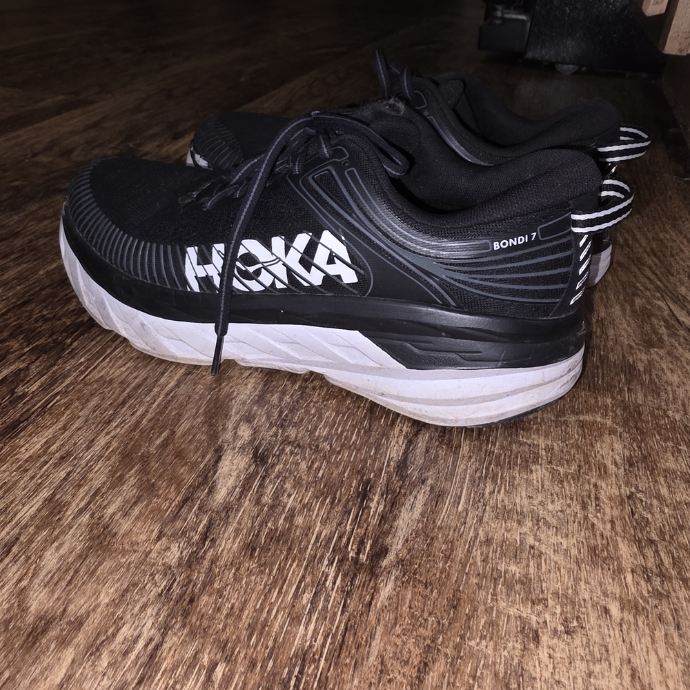 Hoka Men's Black and White Bondi 7 Athletic Shoes